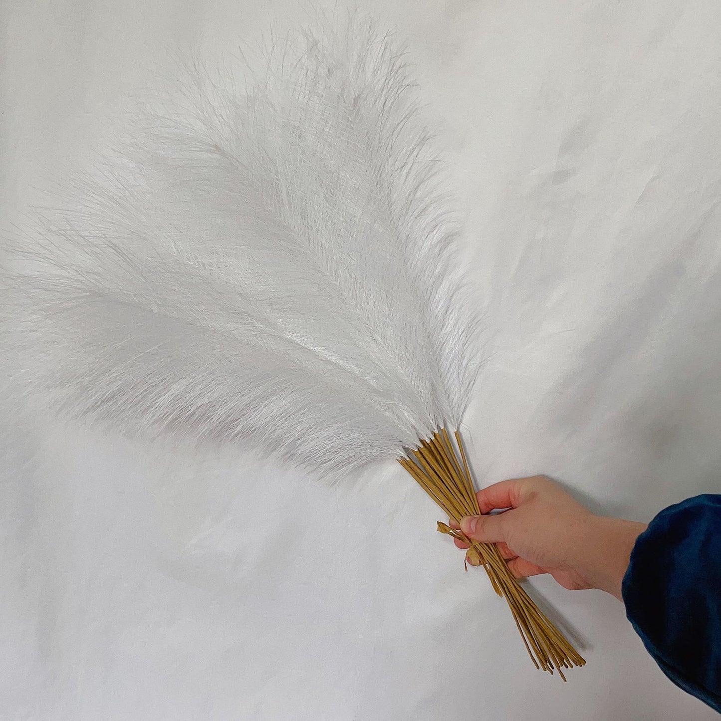 Pampas Grass 20 Piece Bouquet - Natural White 21.65inch